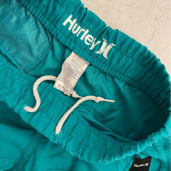 Hurley Shorts - Picture 3 of 3
